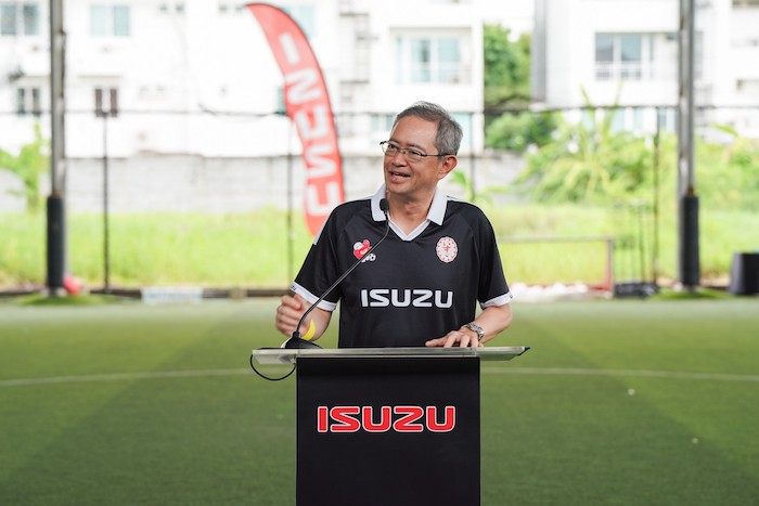 มร. ฮิโรยาสุ ซาโต้ กรรมการผู้จัดการ บริษัท ตรีเพชรอีซูซุเซลส์ จำกัด