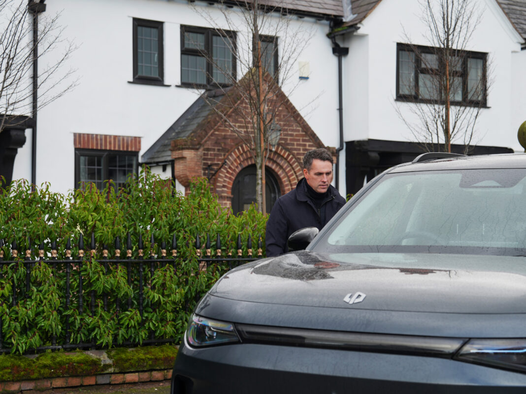 Michael Owen_Leapmotor c10