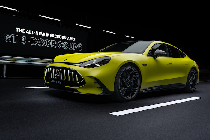 Das neue Mercedes-AMG GT 4-Türer Coupé: Revolutionäre Performance. Maximale Intensität.The new Mercedes-AMG GT 4-Door Coupé: Revolutionary performance. Maximum intensity.