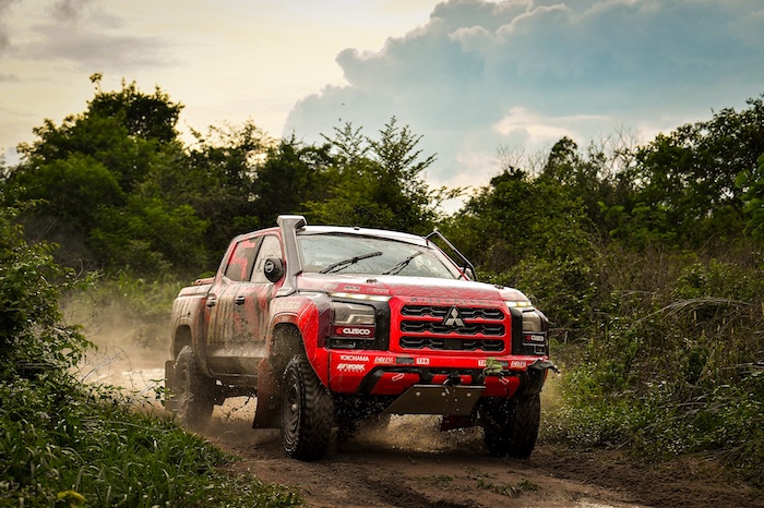 14 AXCR 2026 Competition Vehicle