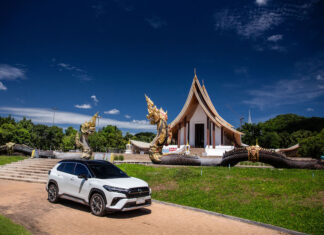 ขับ TOYOTA Corolla Cross HEV GR Sport มาเที่ยววัดธรรมยาน